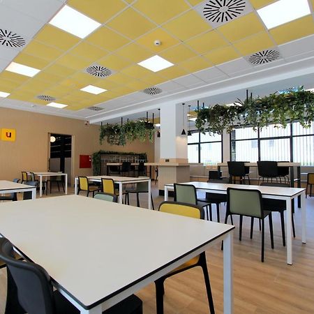 San Vicente Raspeig Villa Alojamiento Y Congresos - Villa Universitaria מראה חיצוני תמונה