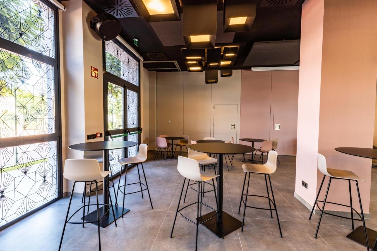 San Vicente Raspeig Villa Alojamiento Y Congresos - Villa Universitaria מראה חיצוני תמונה