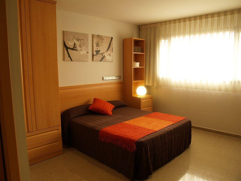 San Vicente Raspeig Villa Alojamiento Y Congresos - Villa Universitaria מראה חיצוני תמונה