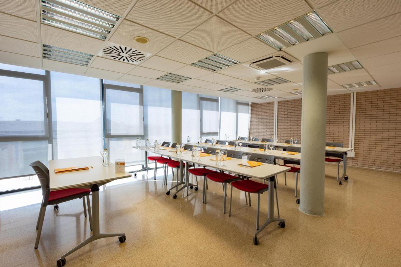 San Vicente Raspeig Villa Alojamiento Y Congresos - Villa Universitaria מראה חיצוני תמונה
